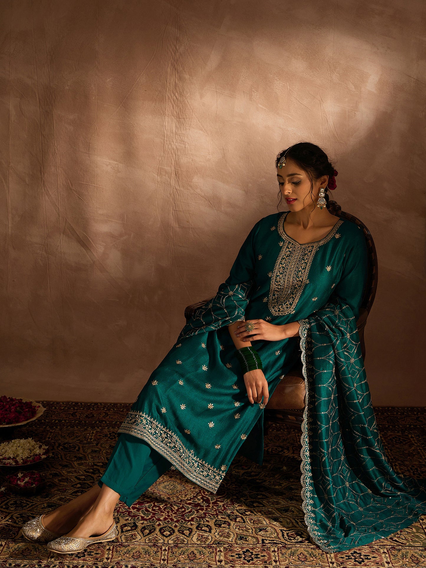 IE Sea Green Embroidered Straight Kurta Trousers With Dupatta set