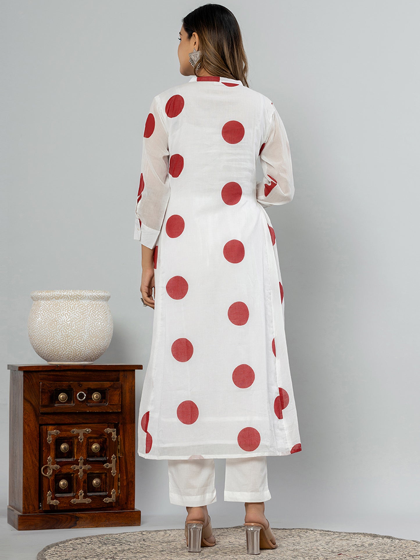 IE Off White Printed A-Line Kurta Trousers With Dupatta set