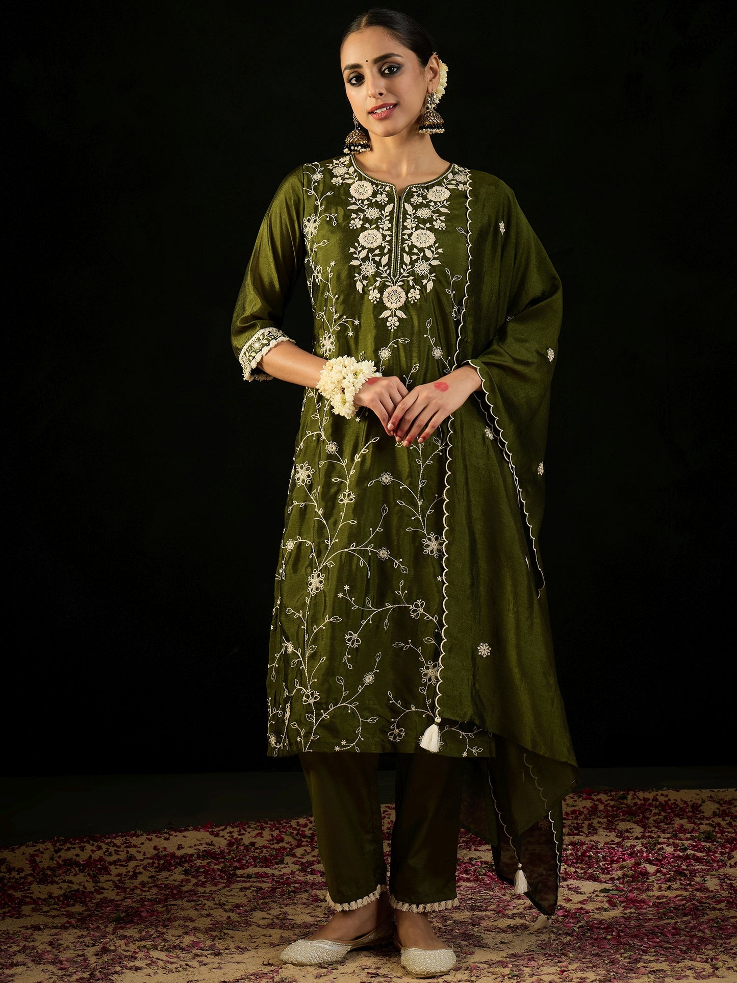 IE Green Embroidered Straight Kurta Trousers With Dupatta set