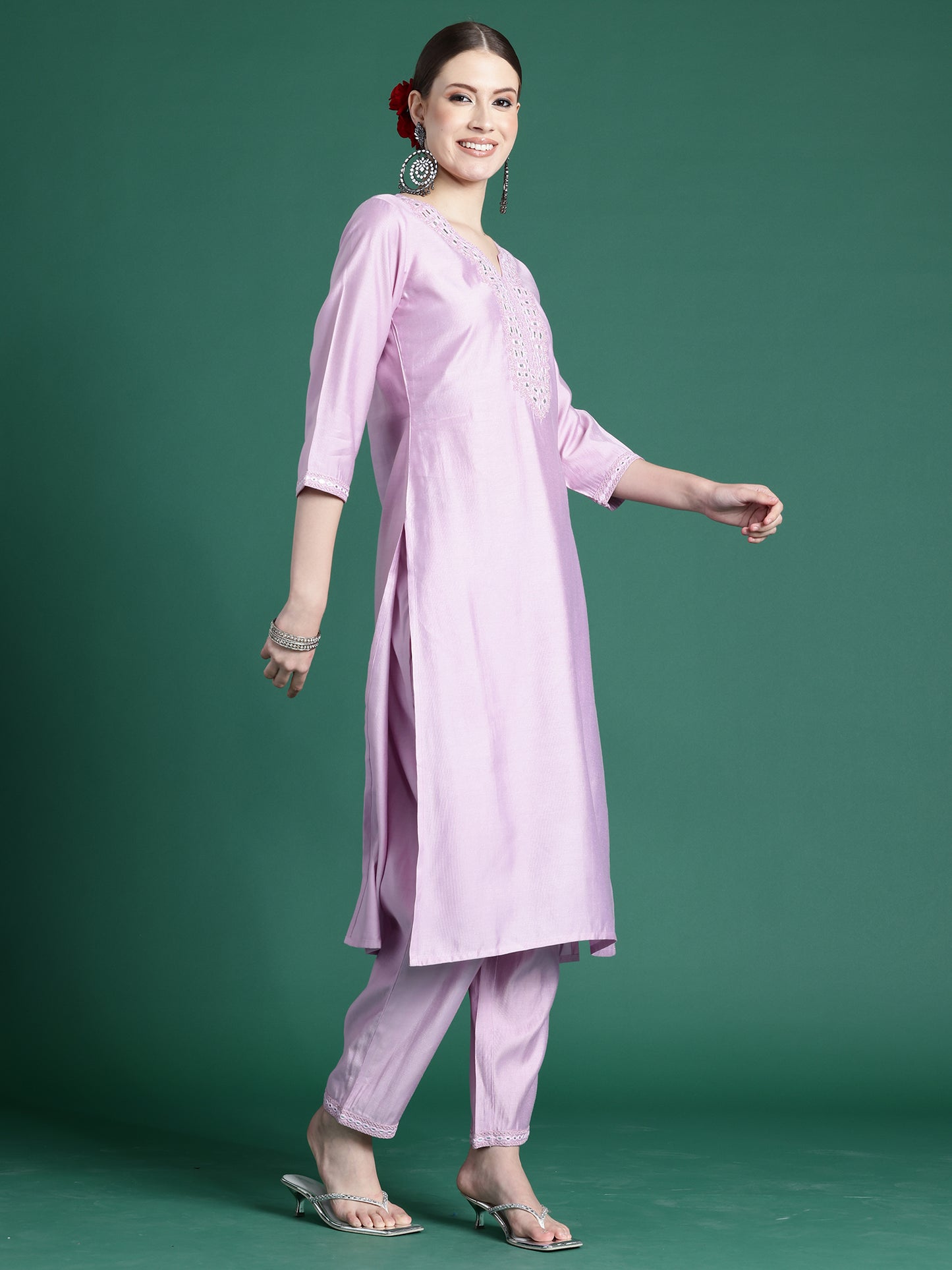 IE Lavender Embroidered Straight Kurta Trousers set