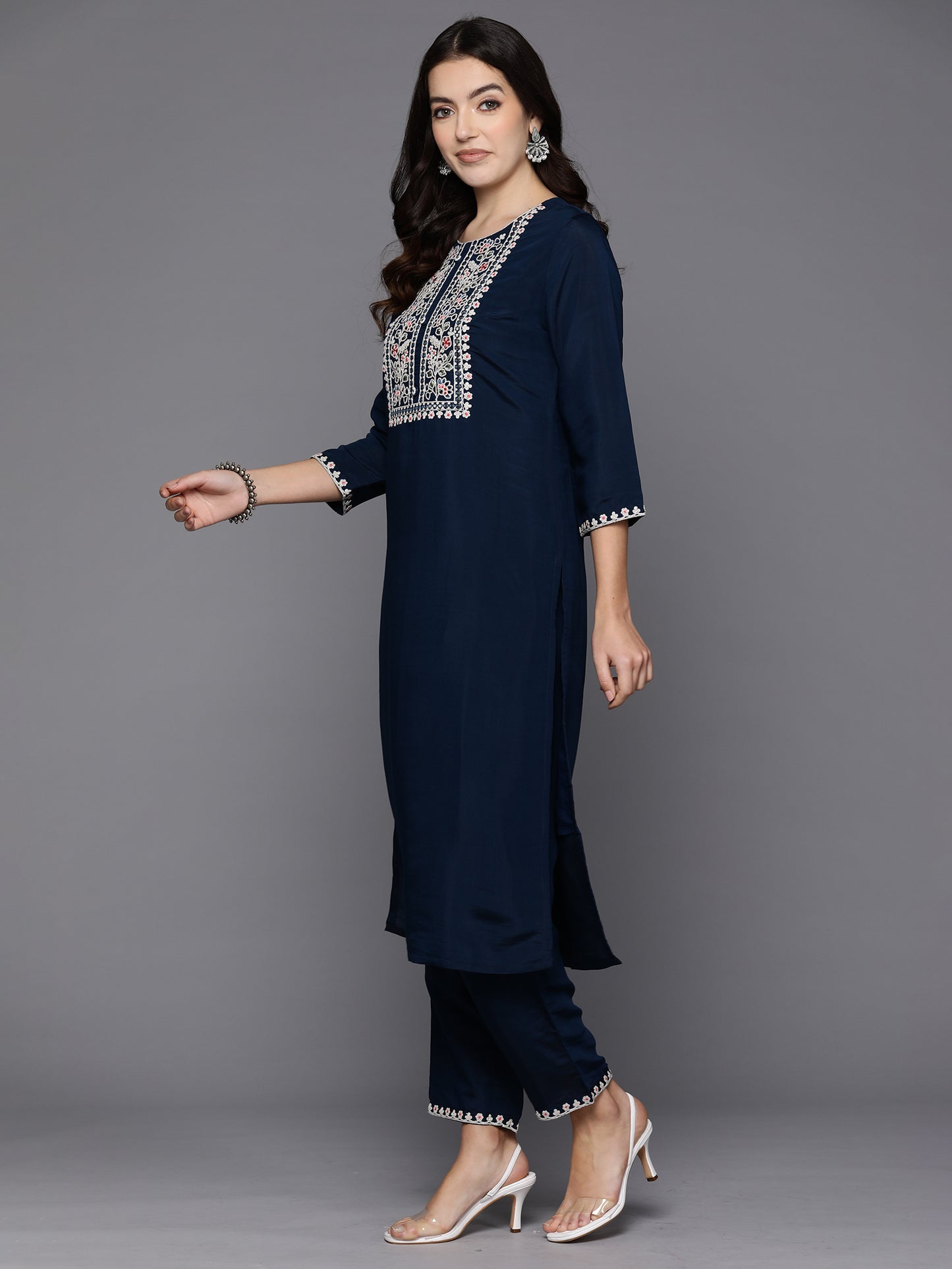 IE Teal Embroidered Straight Kurta Trousers With Dupatta set