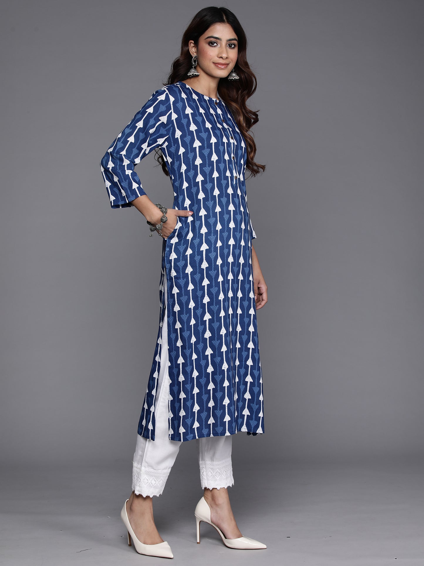 IE Navy Blue Printed Straight Kurtas