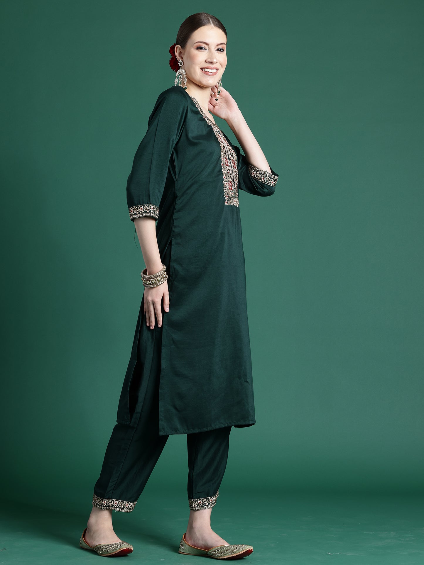 IE Green Embroidered Straight Kurta Trousers With Dupatta set