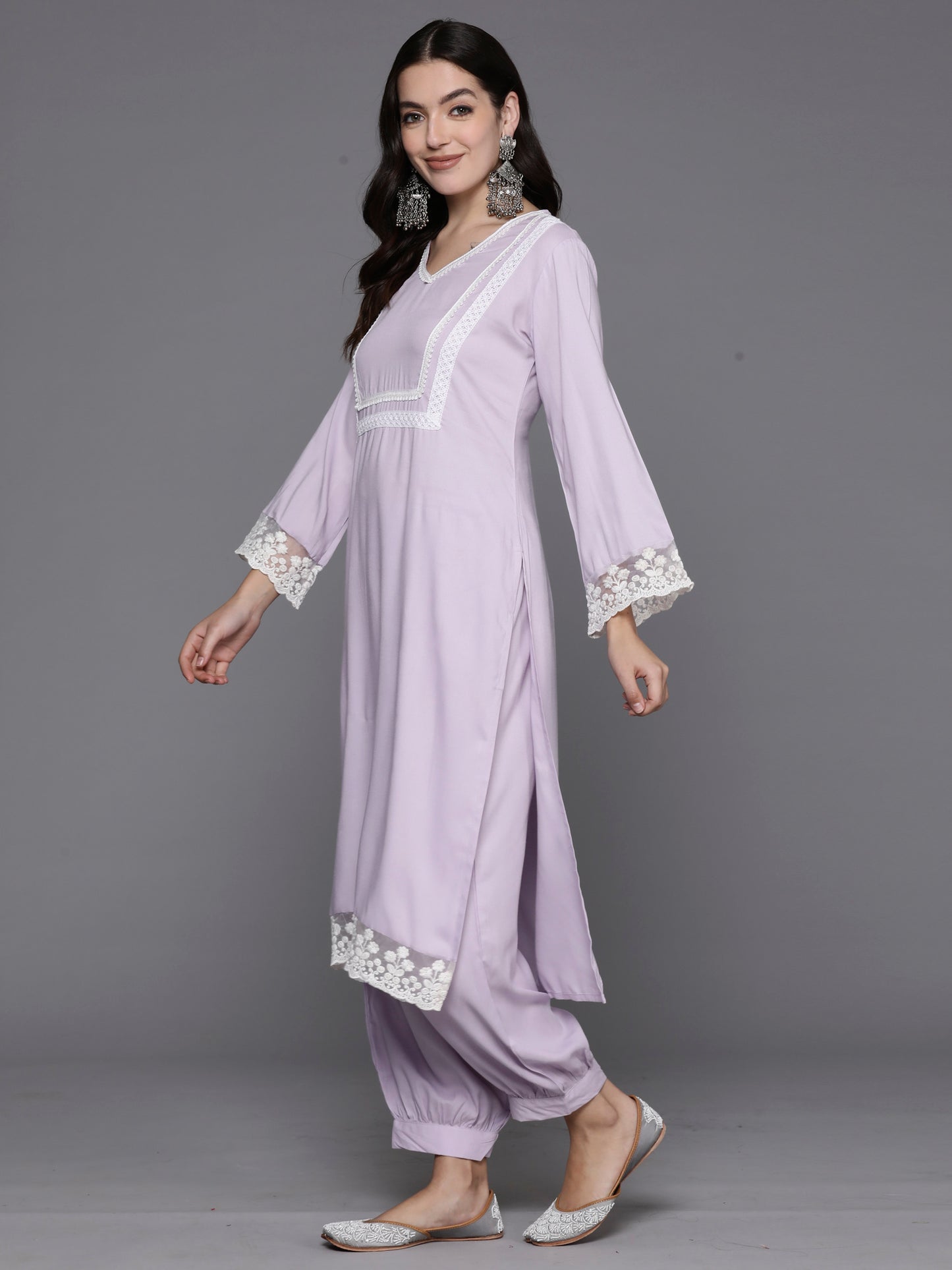 IE Lavender Embroidered Straight Kurta Salwar With Dupatta Set