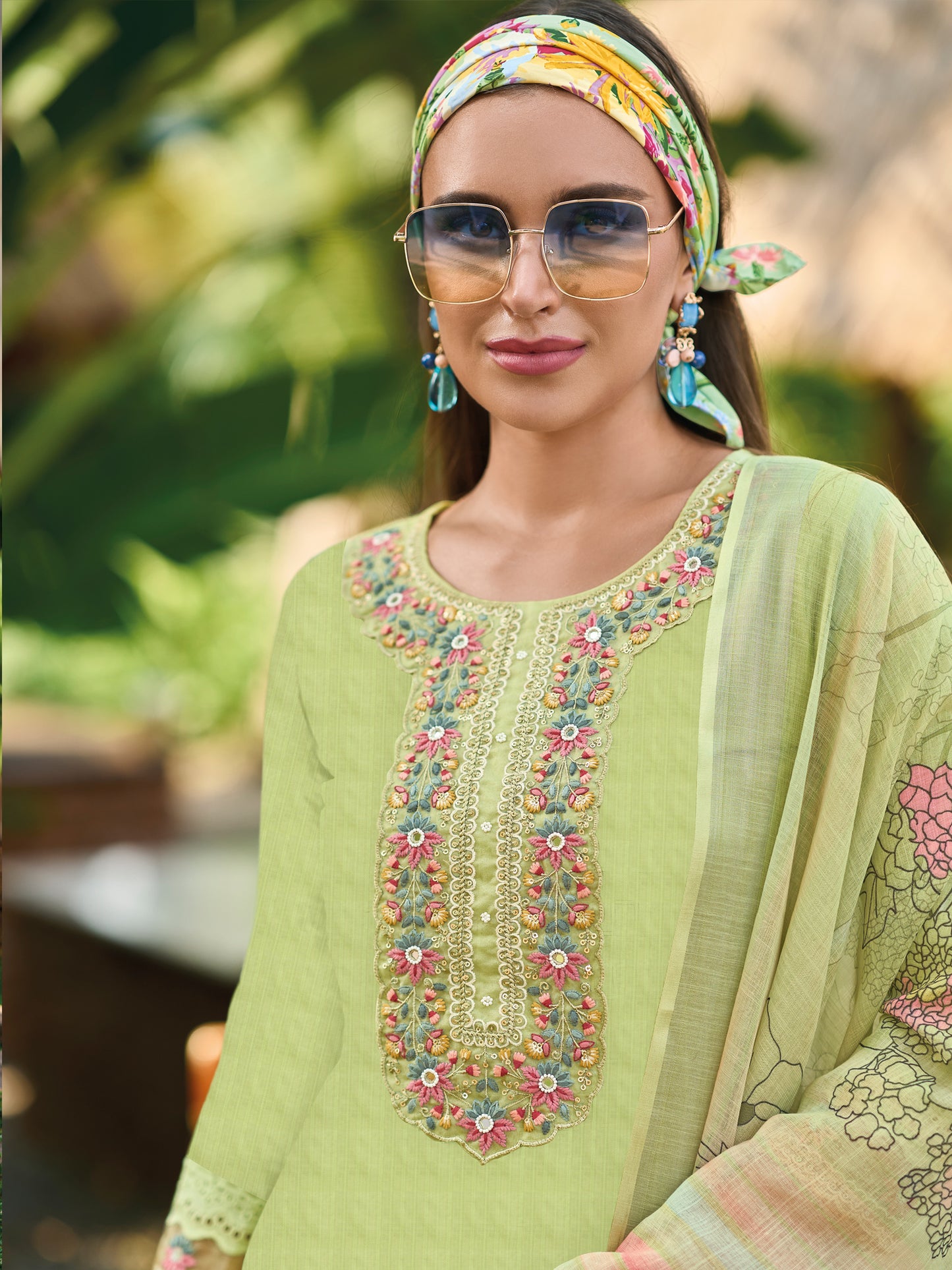 IE Green Embroidered Straight Kurta Trousers With Dupatta set