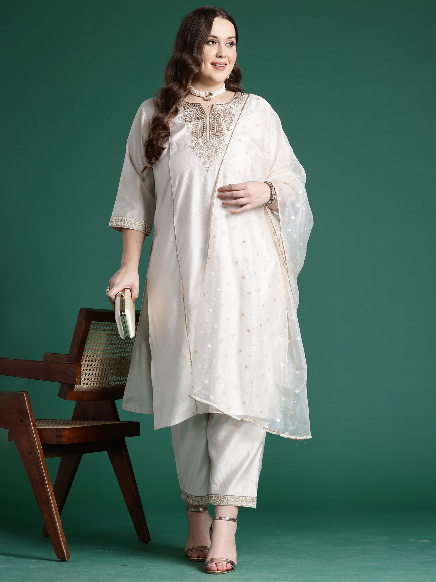 IE Off White Embroidered Straight Kurta Trousers With Dupatta set