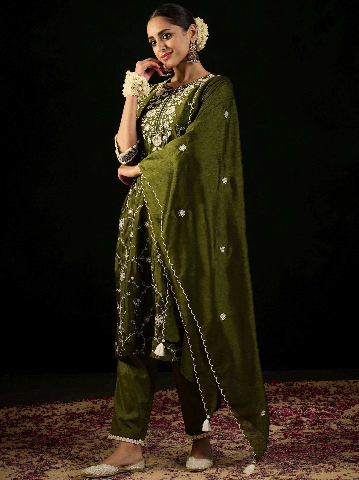 IE Green Embroidered Straight Kurta Trousers With Dupatta set