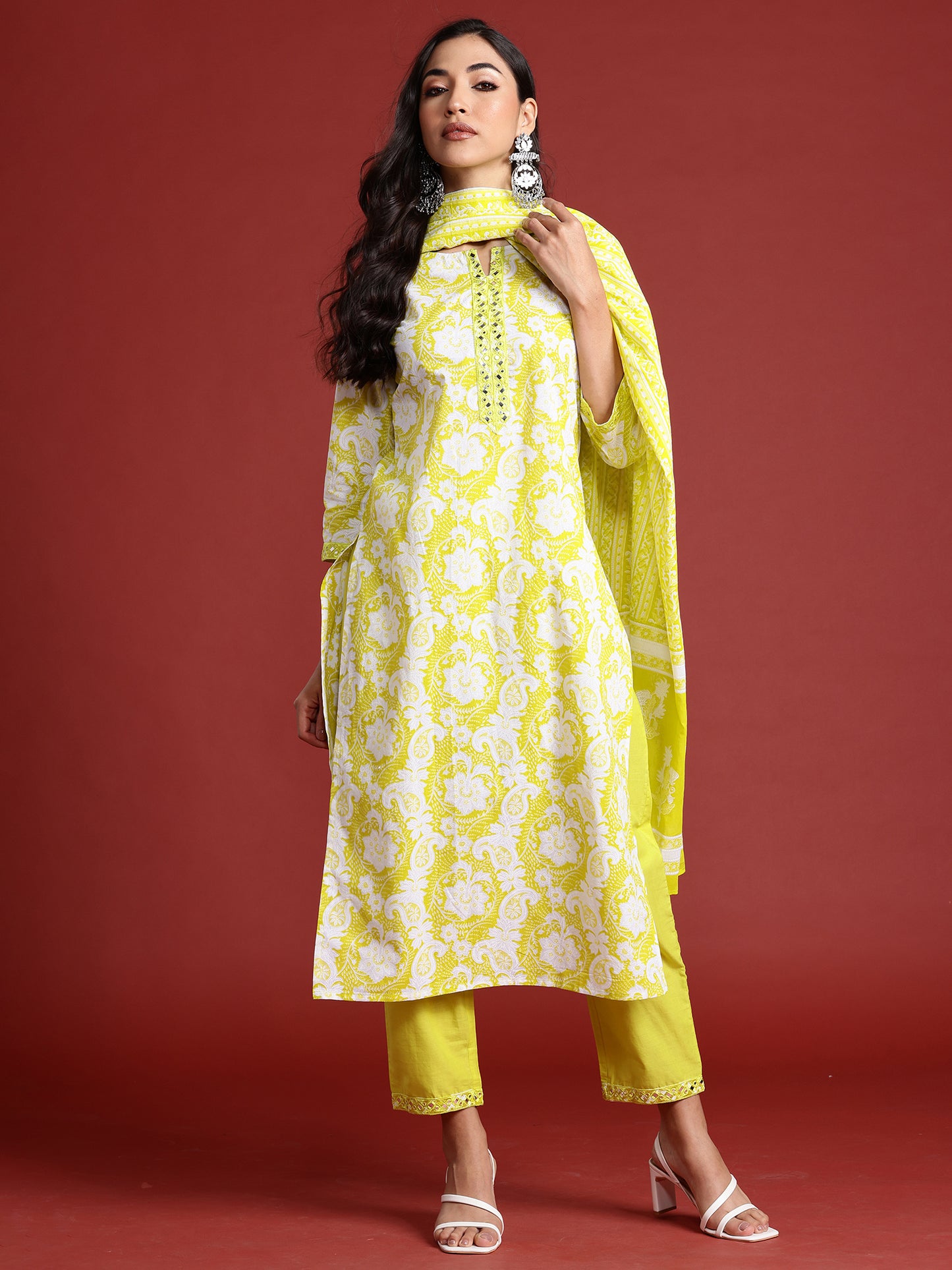 IE Green Printed Straight Kurta Trousers With Dupatta set