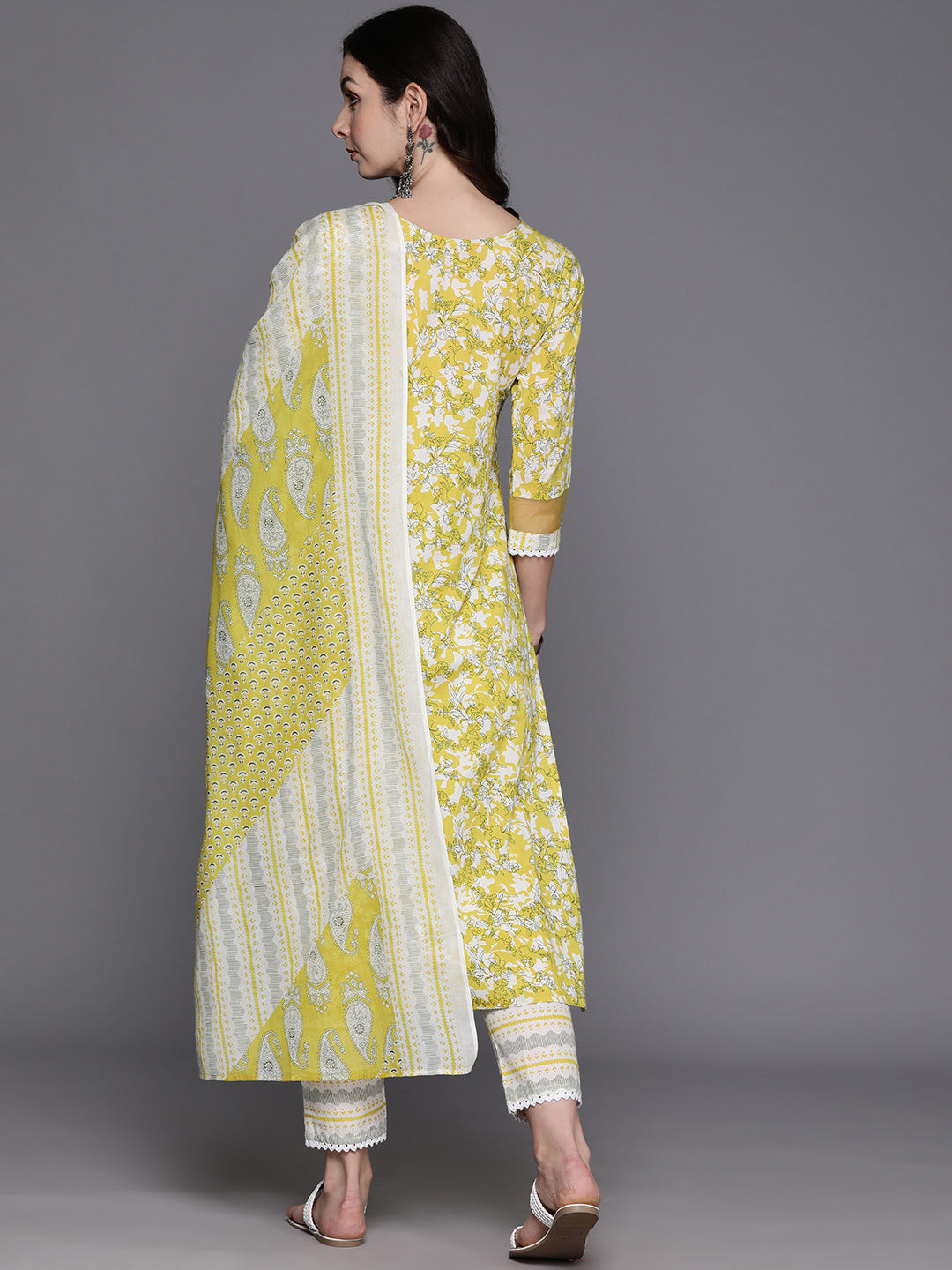 IE Green Printed Straight Kurta Trousers With Dupatta Set