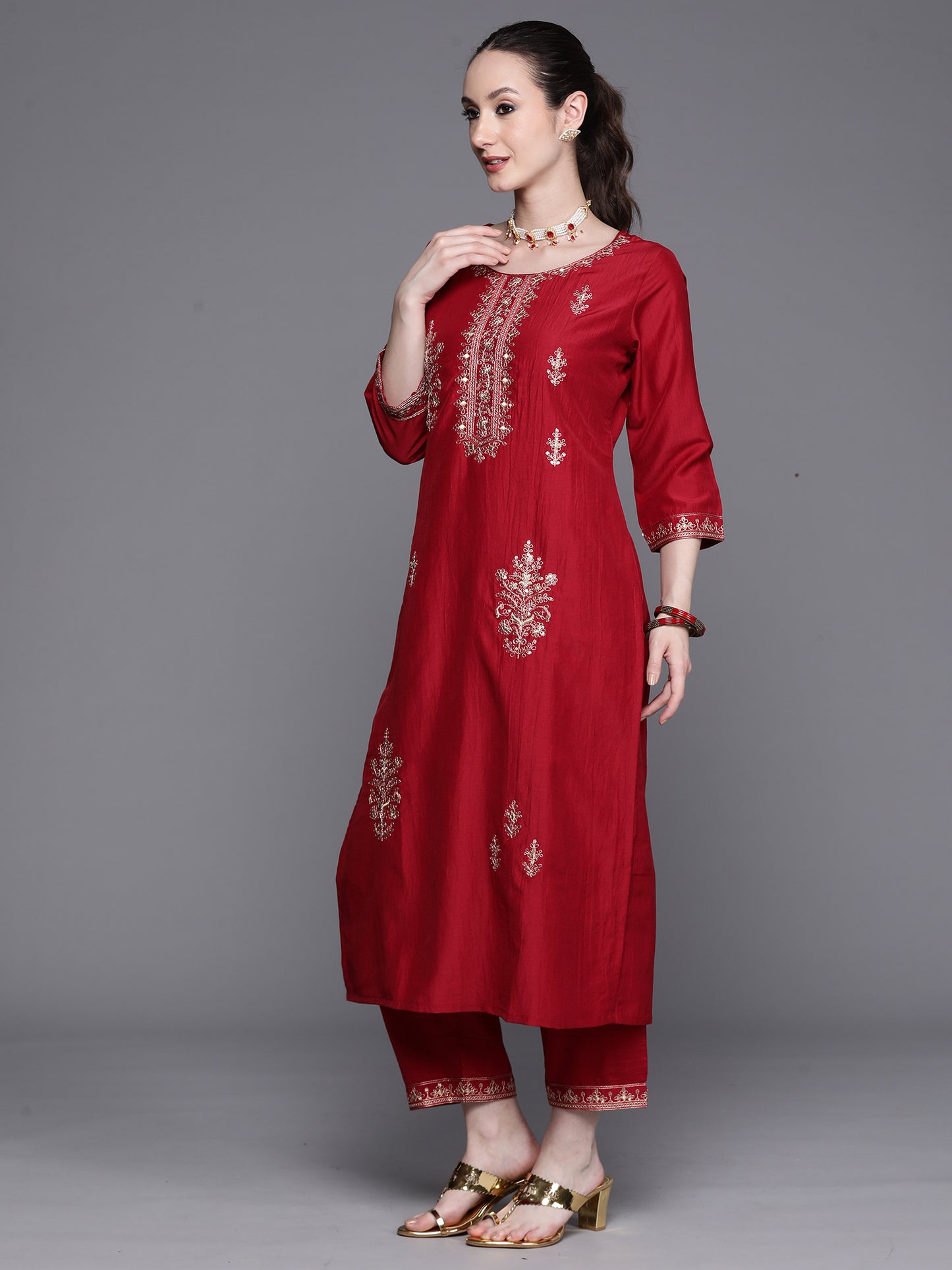 IE Maroon Embroidered Ethnic Straight Kurta Trousers With Dupatta Set